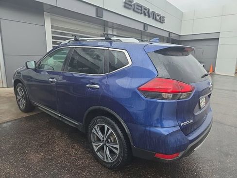 Used 2017 Nissan Rogue SL w/ SL Premium Package image 4