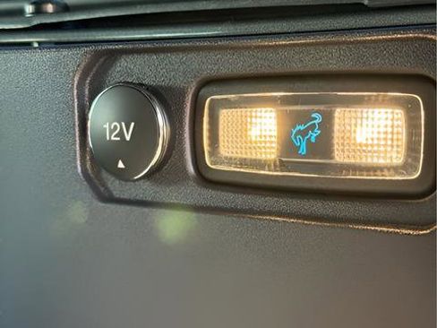 Used 2022 Ford Bronco Badlands image 38