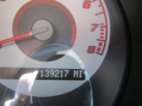 Used 2007 Pontiac Solstice Convertible w/ Premium Package image 8