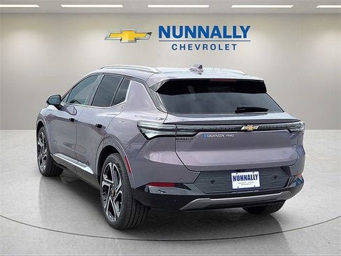 New 2026 Chevrolet Equinox EV LT image 3