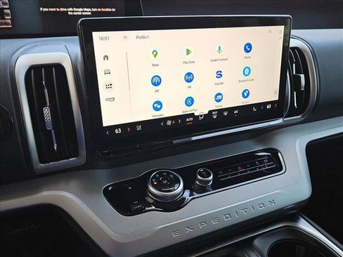 New 2026 Ford Expedition Active RWD image 12