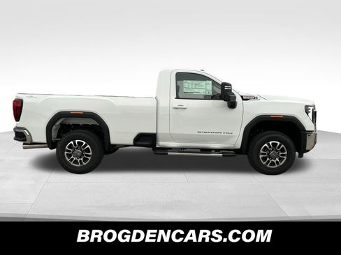 New 2026 GMC Sierra 3500 SLE w/ SLE Convenience Package image 2