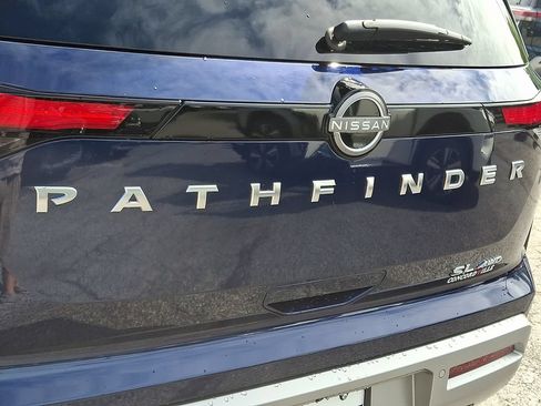 Certified 2025 Nissan Pathfinder SL AWD/4WD image 32