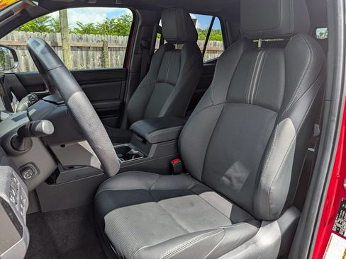 Used 2025 Toyota 4Runner Limited RWD image 12