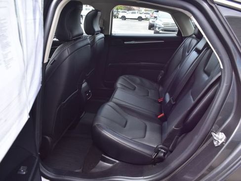 Used 2019 Ford Fusion Energi Titanium FWD image 36