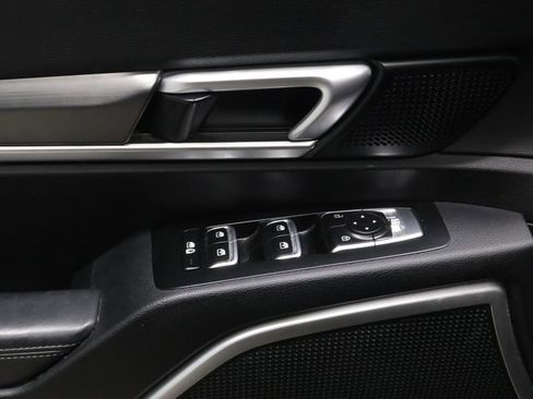 Used 2020 Kia Telluride S w/ S 8 Passenger Seating Package image 23