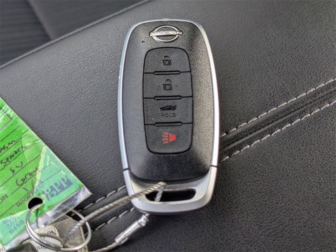 Used 2025 Nissan Sentra SV image 40