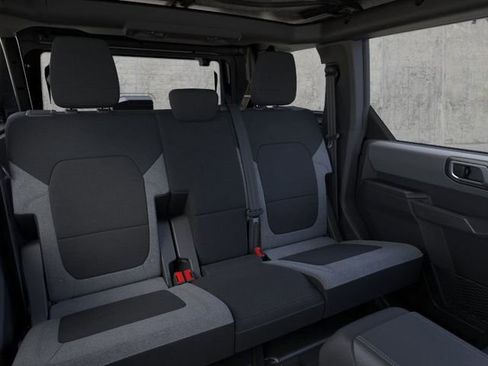 New 2025 Ford Bronco 4-Door AWD/4WD image 8