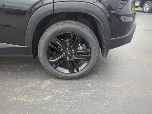 Certified 2025 Chevrolet Trax ACTIV w/ Sunroof Package FWD image 16