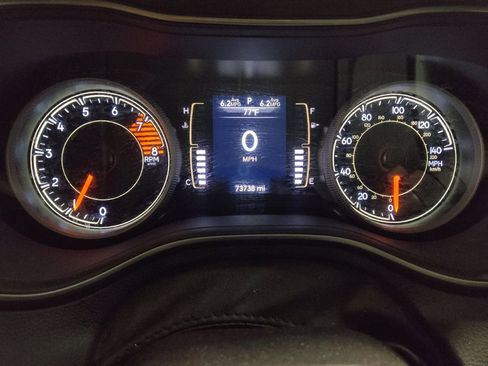 Used 2021 Jeep Cherokee Latitude Lux FWD image 23