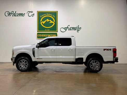 Used 2023 Ford F250 Lariat AWD/4WD image 5