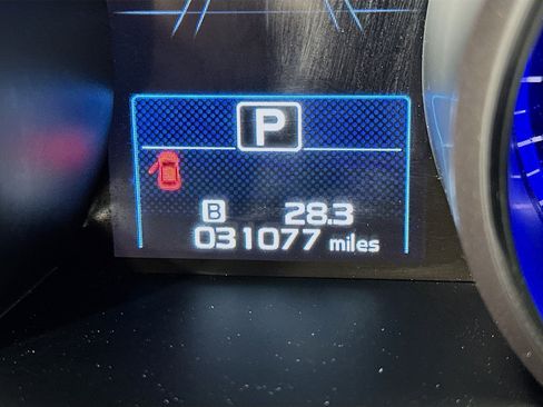 Used 2016 Subaru Legacy 3.6R Limited image 19