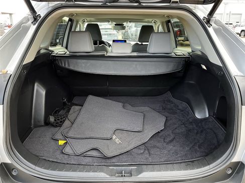 Used 2023 Toyota RAV4 XLE Premium image 29