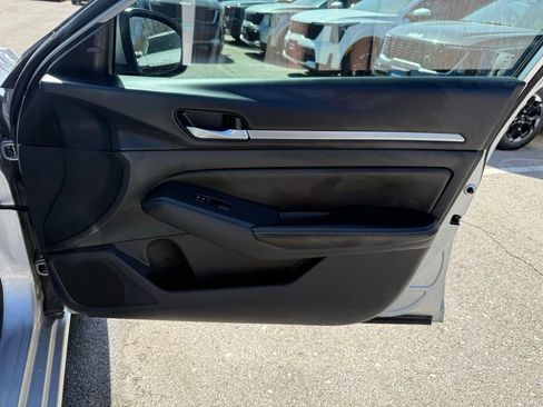 Used 2022 Nissan Altima 2.5 SV image 16