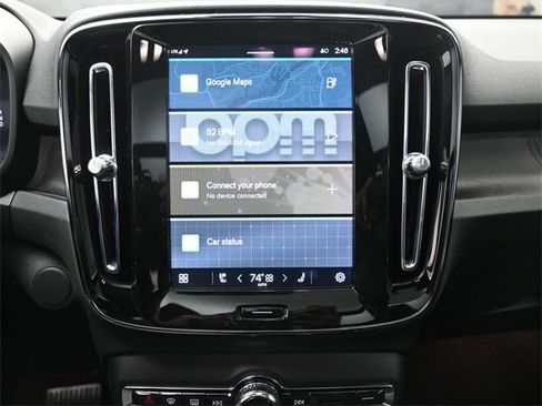 Used 2024 Volvo XC40 Recharge Plus w/ Protection Package Premier image 11