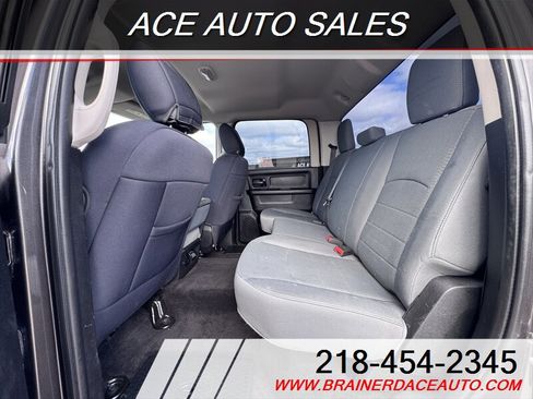 Used 2017 RAM 2500 Tradesman w/ Chrome Appearance Group image 18