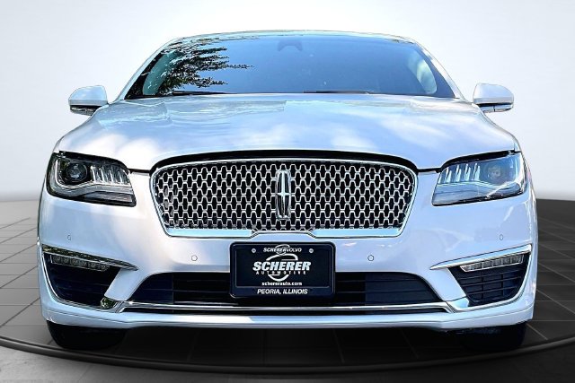 Used 2018 Lincoln MKZ Reserve w/ Technology Package FWD image 3