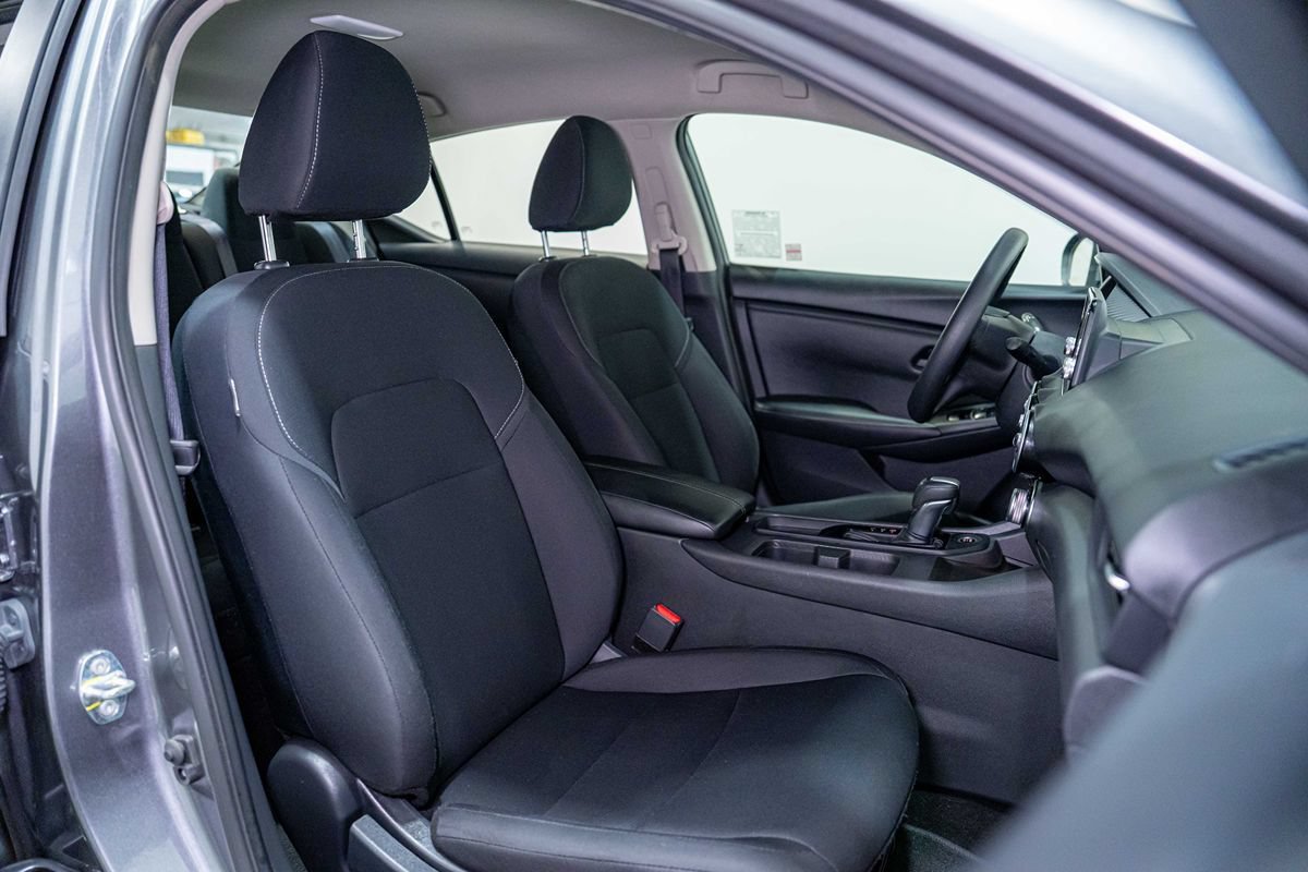 Used 2024 Nissan Sentra S FWD image 19