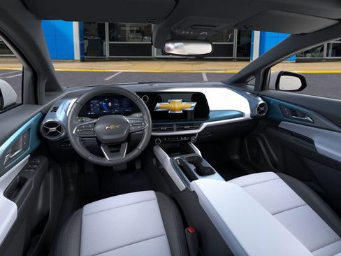 New 2026 Chevrolet Equinox EV LT image 15