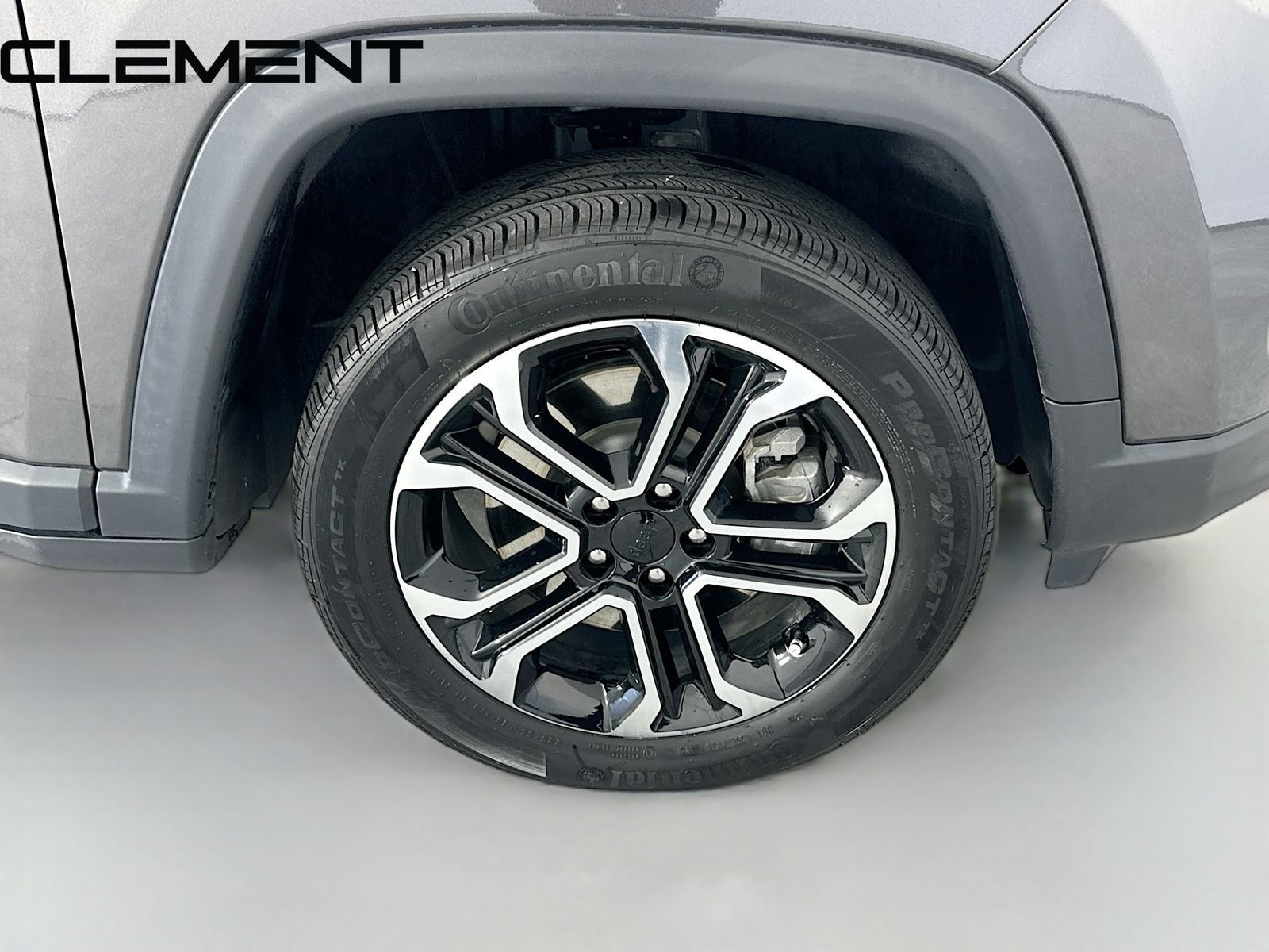 Used 2023 Jeep Compass Limited AWD/4WD image 35