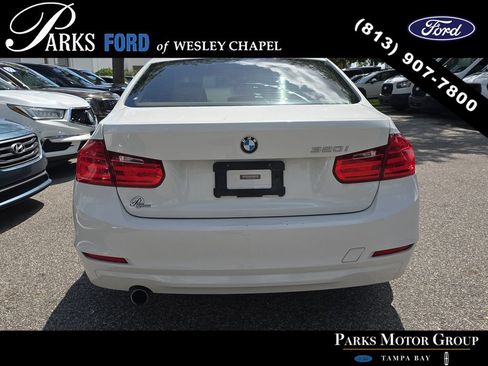 Used 2015 BMW 320i Sedan RWD image 5