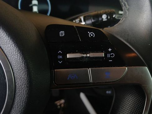 Used 2021 Hyundai Elantra Limited FWD image 19