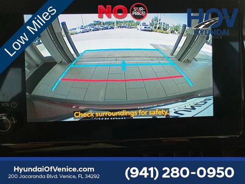 Used 2024 Toyota Corolla Cross LE w/ Moonroof Package FWD image 14
