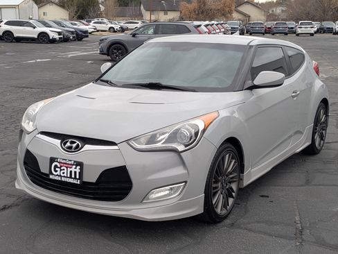 Used 2013 Hyundai Veloster RE:MIX Edition image 10