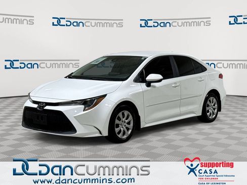 Used 2022 Toyota Corolla LE FWD image 1