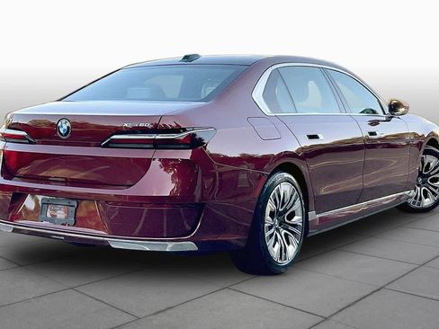 Used 2023 BMW i7 xDrive60 AWD/4WD image 12