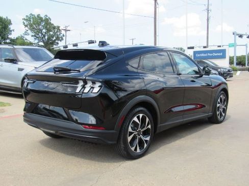 Used 2025 Ford Mustang Mach-E Select w/ Comfort Package Lite image 9