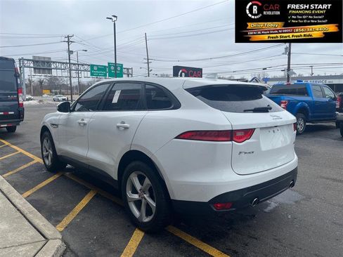 Used 2018 Jaguar F-PACE Premium image 5