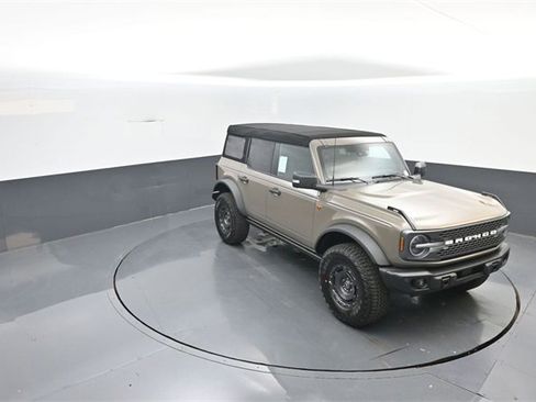 New 2025 Ford Bronco Badlands image 20