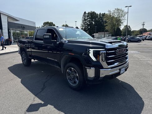 New 2025 GMC Sierra 2500 SLE w/ SLE Value Package; image 8