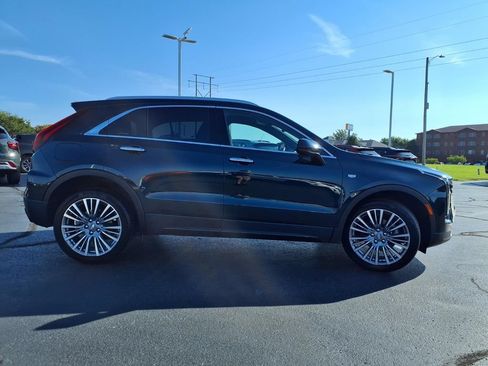 Used 2024 Cadillac XT4 Premium Luxury w/ Cold Weather Package AWD/4WD image 33