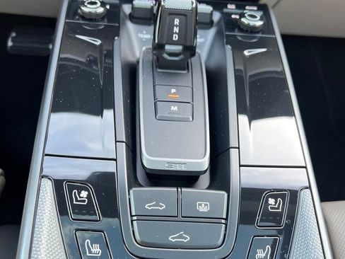 Used 2025 Porsche 911 Carrera image 24