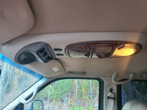 Used 2000 Ford Excursion Limited RWD image 5