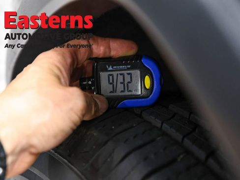 Used 2018 Jeep Grand Cherokee Laredo RWD image 26