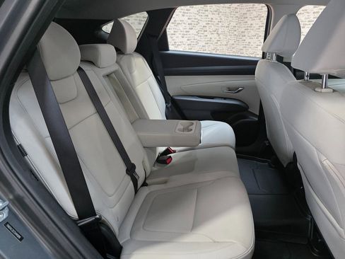 Certified 2025 Hyundai Tucson SE image 13