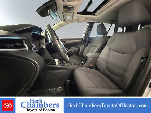 Used 2023 Toyota Corolla Cross LE w/ Moonroof Package AWD/4WD image 7