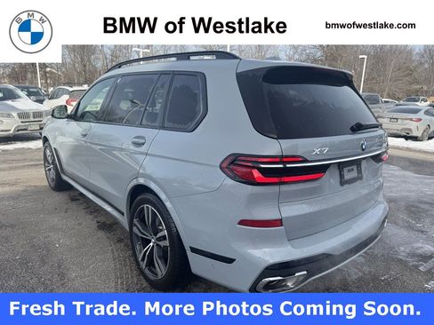 Used 2025 BMW X7 xDrive40i w/ M Sport Package image 3