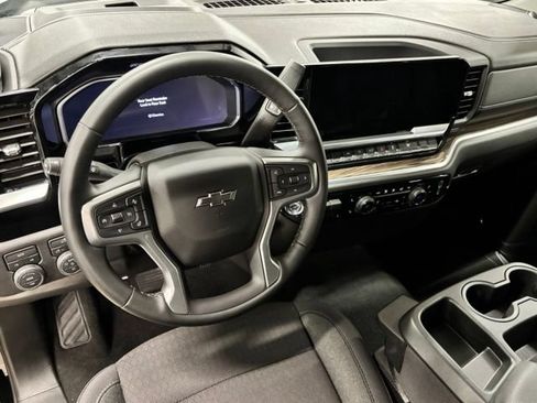 Used 2026 Chevrolet Silverado 1500 RST AWD/4WD image 15