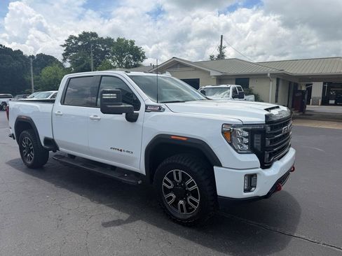 Used 2020 GMC Sierra 2500 AT4 w/ AT4 Premium Package AWD/4WD image 3