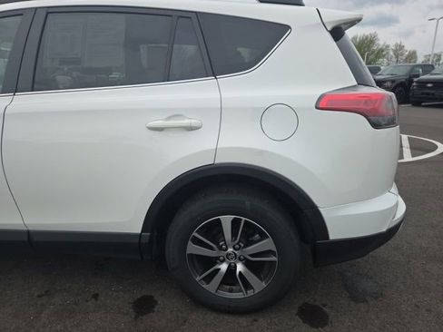 Used 2016 Toyota RAV4 XLE image 15