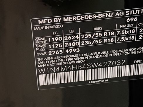 New 2025 Mercedes-Benz GLB 250 4MATIC image 26