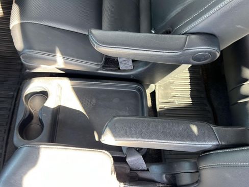 Certified 2022 Honda Pilot Elite image 32