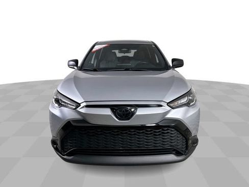 Used 2025 Toyota Corolla Cross AWD Hybrid image 3