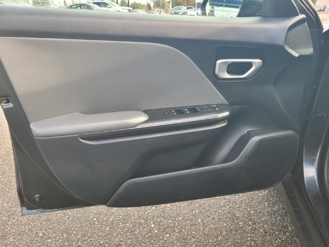 Used 2025 Kia K4 FWD image 18