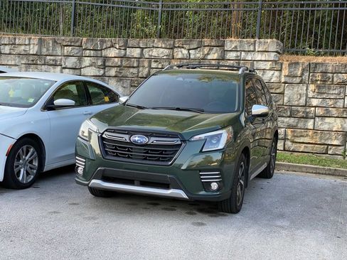Used 2024 Subaru Forester Touring w/ POP Package 3 AWD/4WD image 3