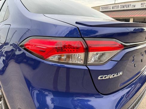 Used 2022 Toyota Corolla SE w/ Carpet Mat Package (TMS) FWD image 12